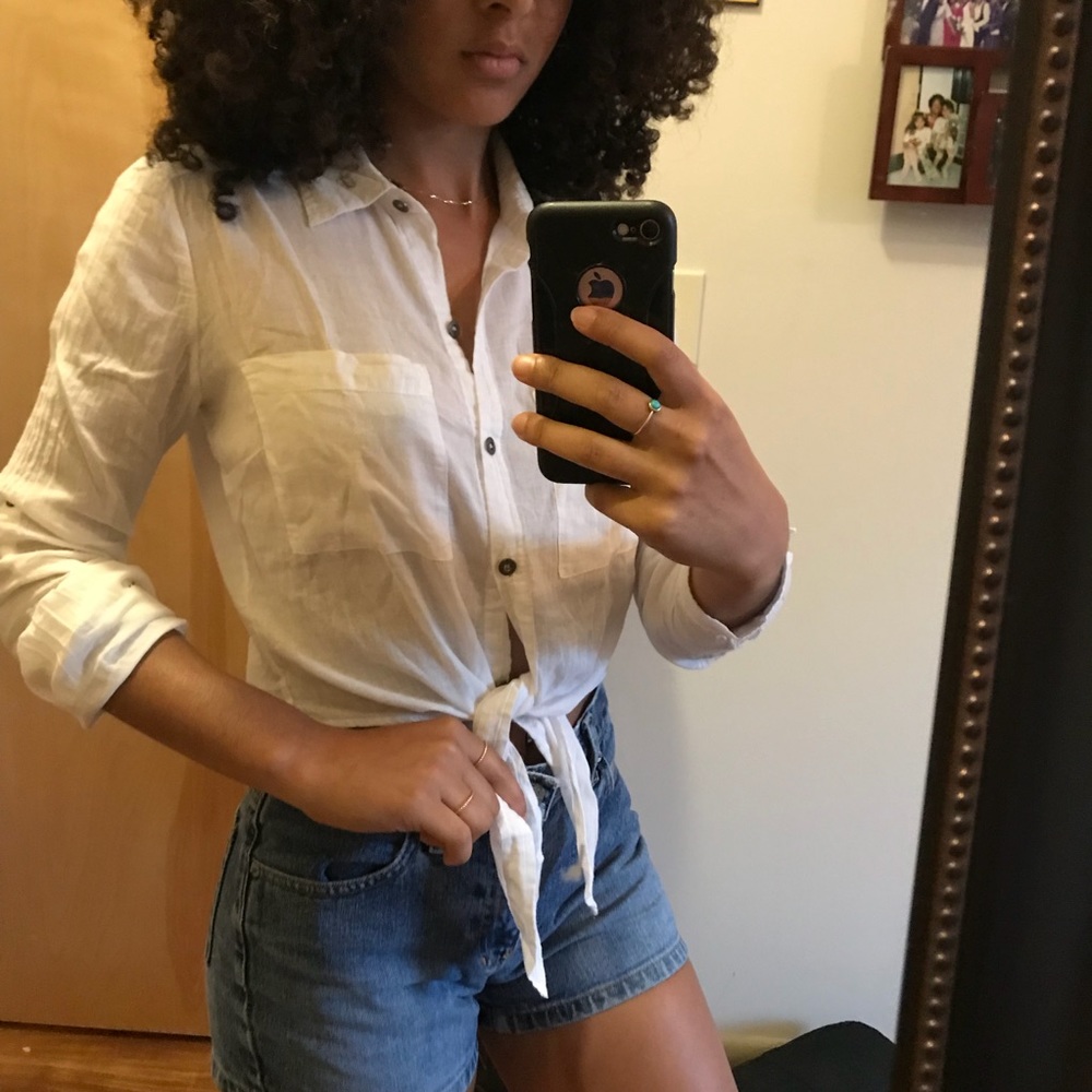 Cropped collared top